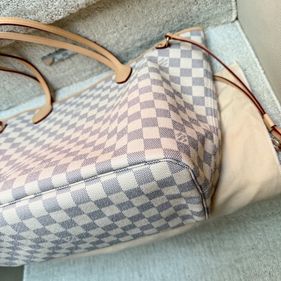 Louis Vuitton Damier Azur Neverfull in MM - Picture 6 of 11